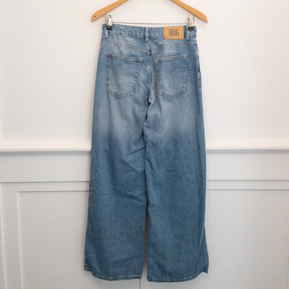 BDG High-Rise Wide-Leg Jeans | Size 27 | Light Wash Retro Denim - Picture 3 of 5